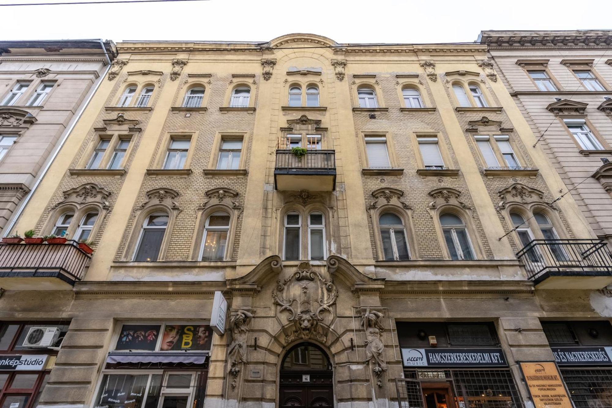 Wave - 3 Bedroom Apt In Center Budapest Exterior photo